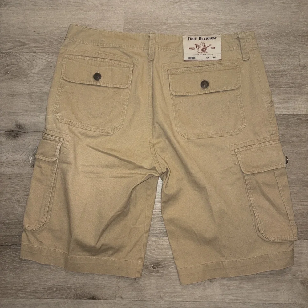 True Religion Baggy Khaki Cargo Shorts Men's 33 Tan Brown (18x23) Fit Like 36